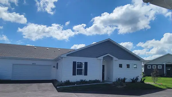 6433 Maple Glen Drive, Wonder Lake, IL 60097