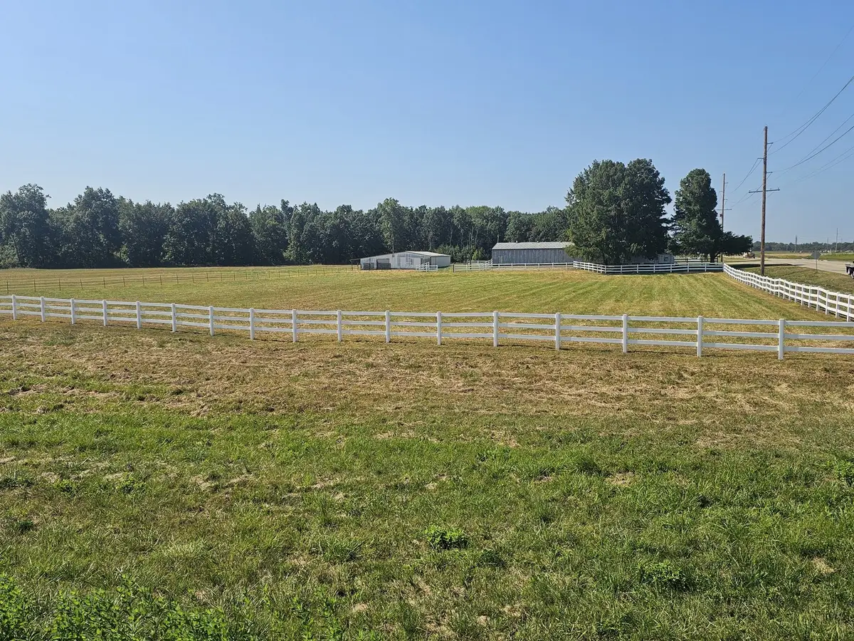 11246 N General Tire Lane, Mount Vernon, IL 62864 - #1