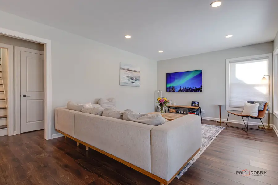 1011 N Haddow Avenue, Arlington Heights, IL 60004 - #3