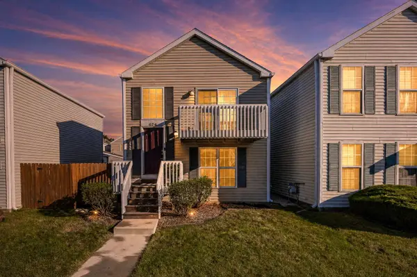 674 Four Seasons Boulevard, Aurora, IL 60504
