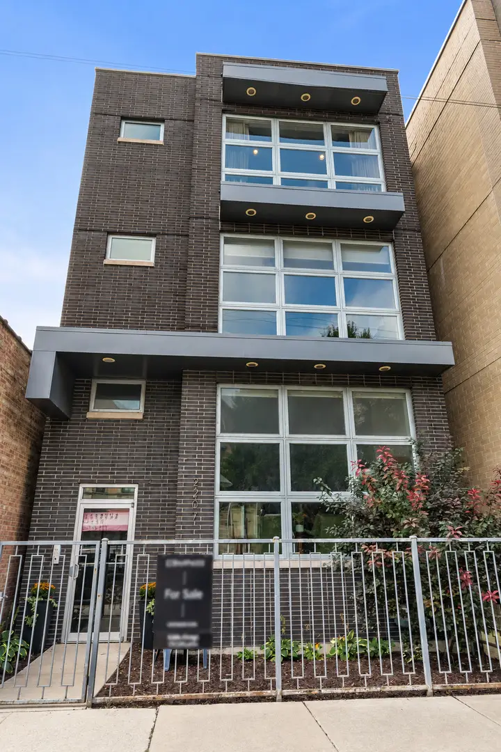 2207 W Belmont Avenue #3, Chicago, IL 60618 - #1