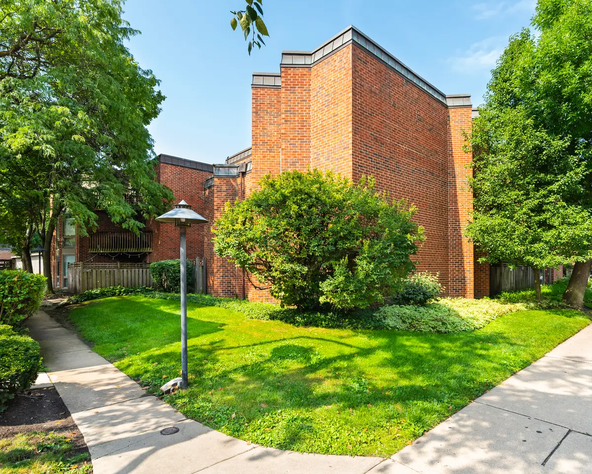 2140 N Lincoln Avenue #5207, Chicago, IL 60614 - #1