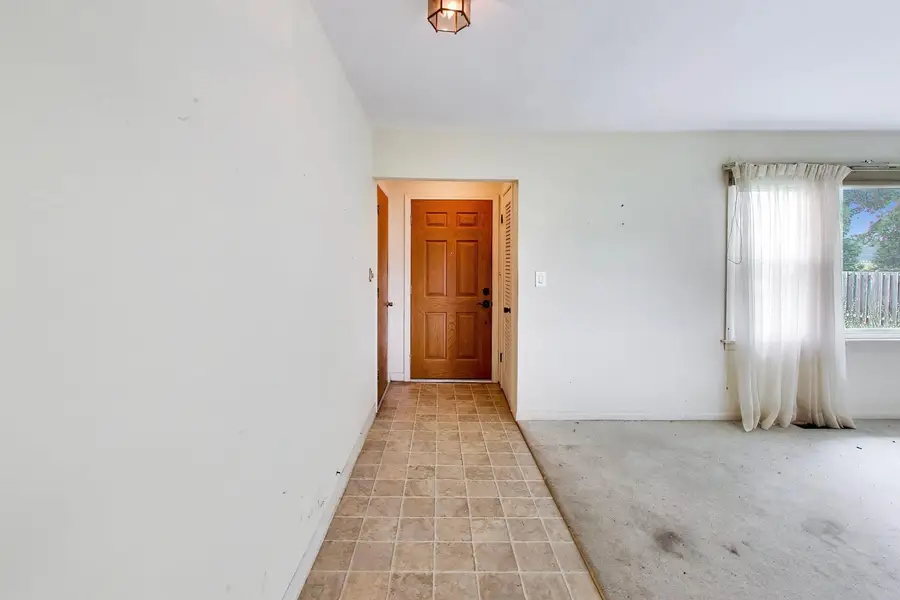 2331 Dundee Road, Northbrook, IL 60062 - #3
