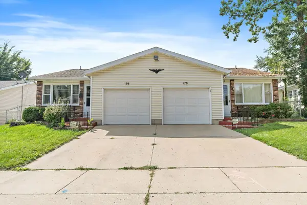 176-178 N Dubois Avenue, Elgin, IL 60123
