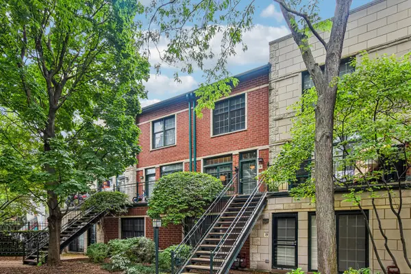 1813 S Clark Street #21, Chicago, IL 60616