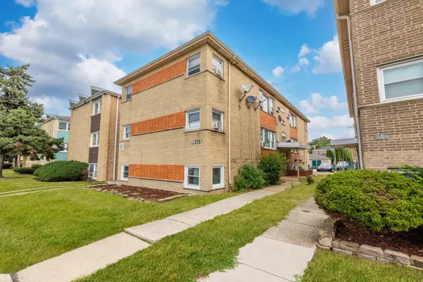 1939 S Harlem Avenue #BW, Berwyn, IL 60402