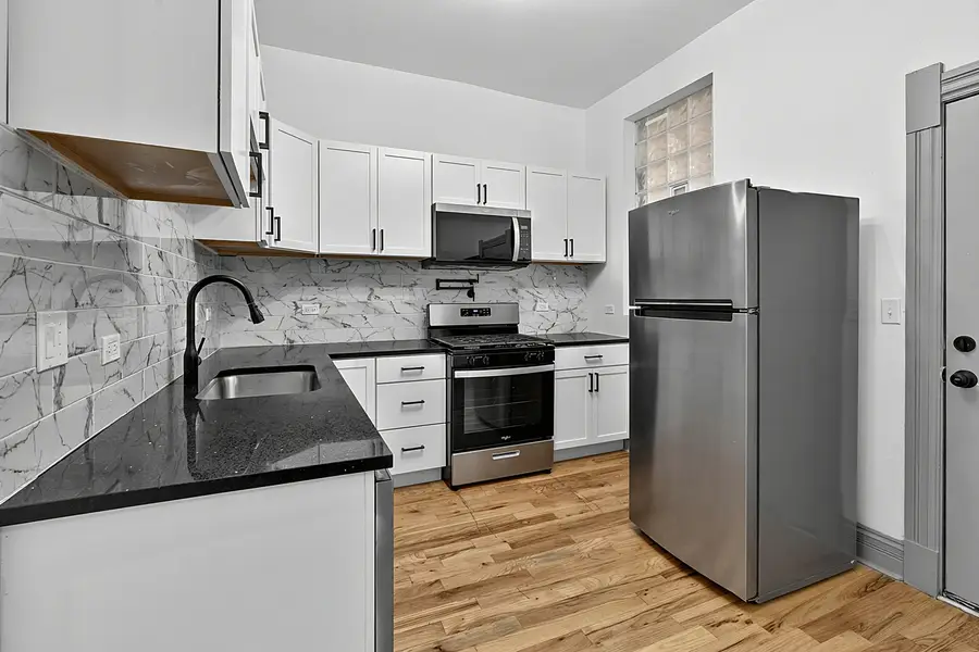 6602 S Marquette Road, Chicago, IL 60637 - #3