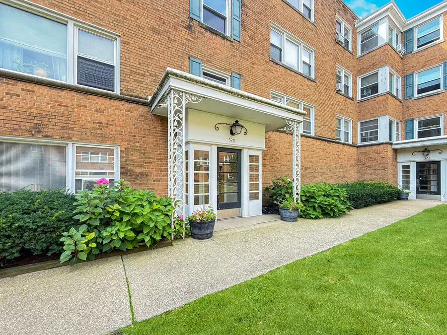 520 Michigan Avenue #1W, Evanston, IL 60202 - #2