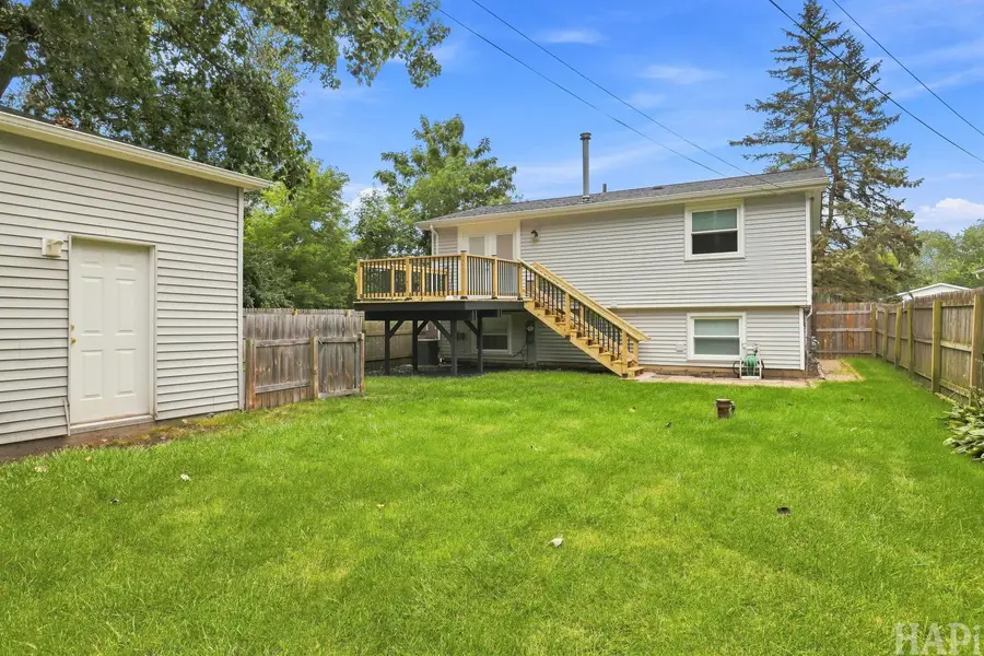 38270 N North Shore Avenue, Beach Park, IL 60087 - #2
