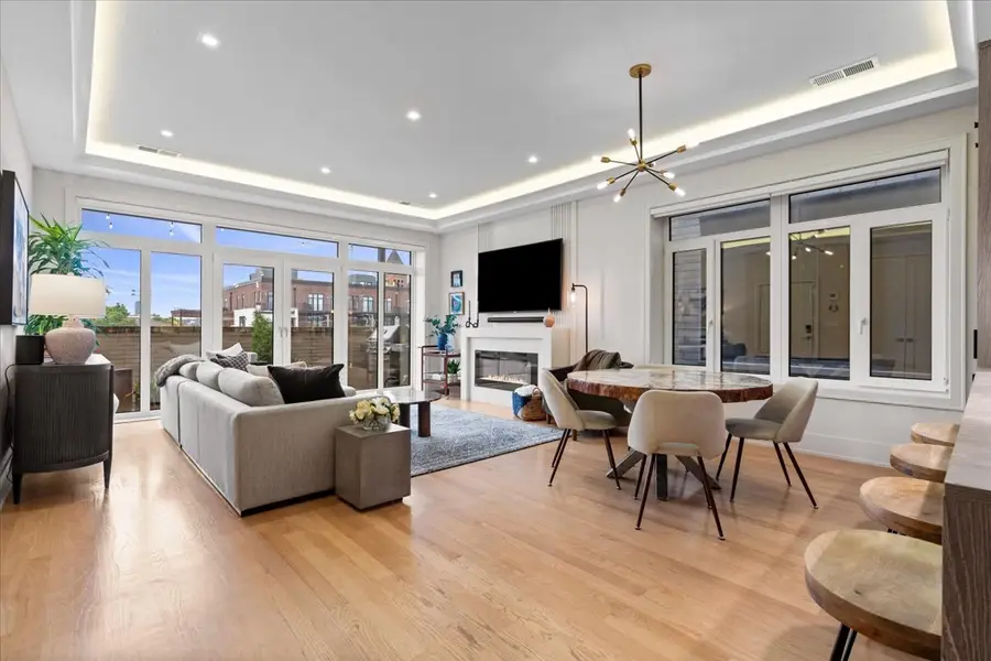 1346 W Walton Street #3W, Chicago, IL 60642 - #2