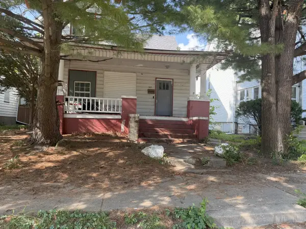 605 W Armstrong Avenue, Peoria, IL 61606