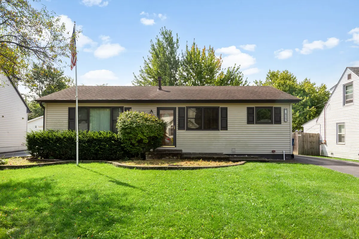 18207 W Big Oaks Road, Grayslake, IL 60030 - #1