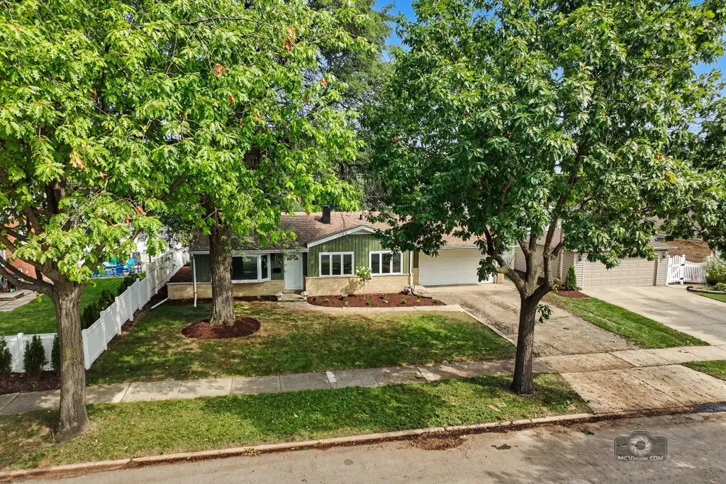 218 E Central Avenue, Lombard, IL 60148 - #1