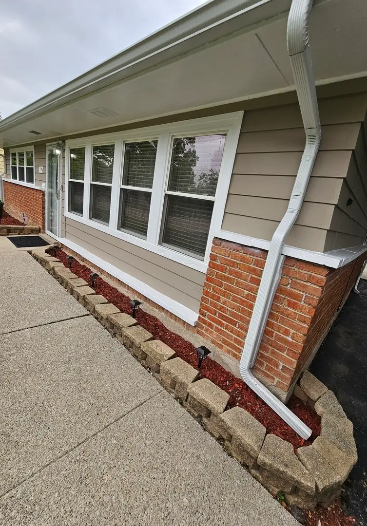 412 Suwanee Street, Park Forest, IL 60466 - #3