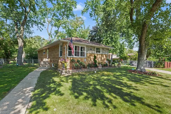 908 E 159th Place, South Holland, IL 60473