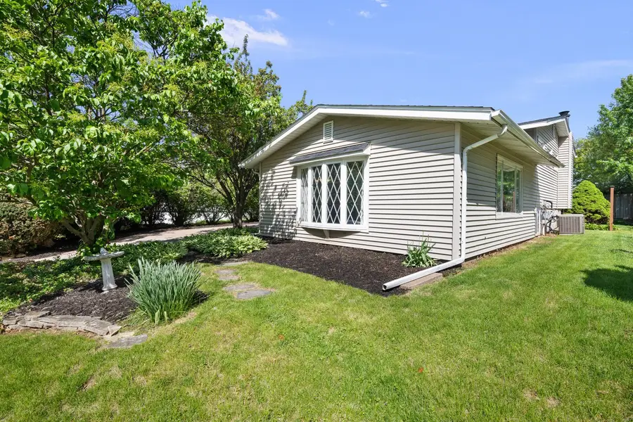 1511 Parklane Drive, Bettendorf, IA 52722 - #3