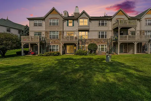 469 Bay Tree Circle, Vernon Hills, IL 60061