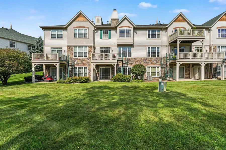469 Bay Tree Circle, Vernon Hills, IL 60061 - #3