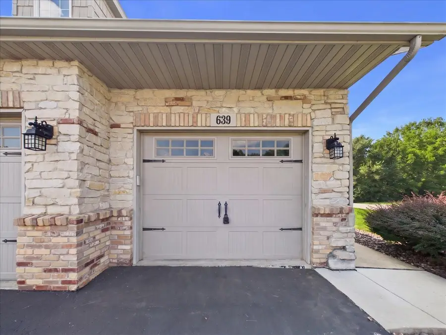 639 Queens Court #8, Rockton, IL 61072 - #3