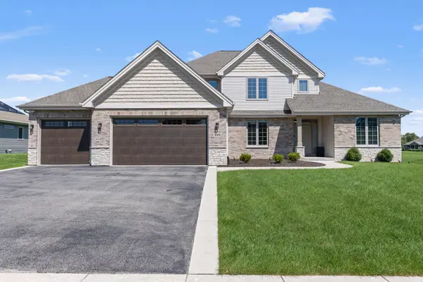 296 Club House Drive, Cherry Valley, IL 61016