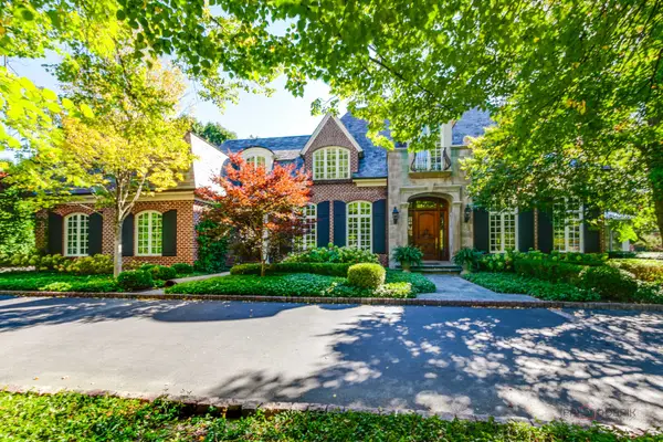 787 E Deerpath Road, Lake Forest, IL 60045