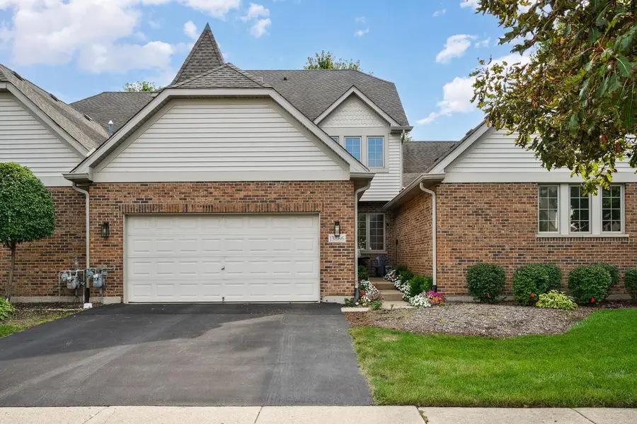 13866 Steeples Road, Lemont, IL 60439 - #2