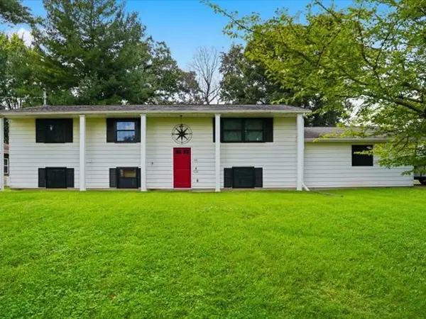 1021 Myrtle Avenue, Dixon, IL 61021