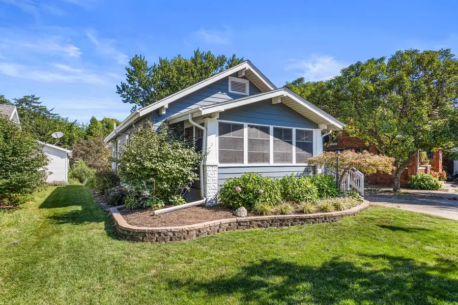 922 W Daniel Street, Champaign, IL 61821 - #3