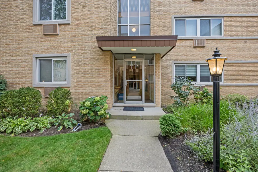 1933 Harrison Street #3B, Evanston, IL 60201 - #2