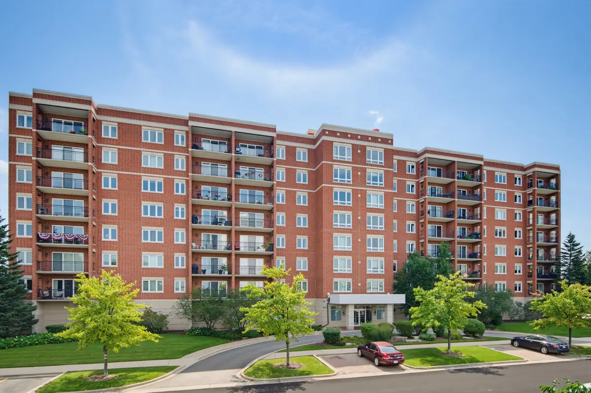 5555 N Cumberland Avenue #901, Chicago, IL 60656 - #1