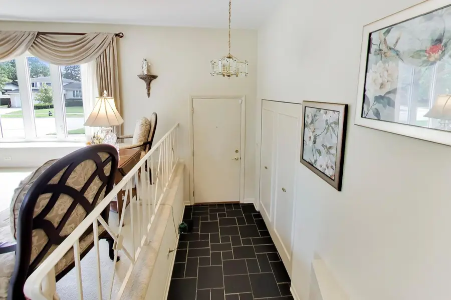 2314 E Lillian Lane, Arlington Heights, IL 60004 - #2
