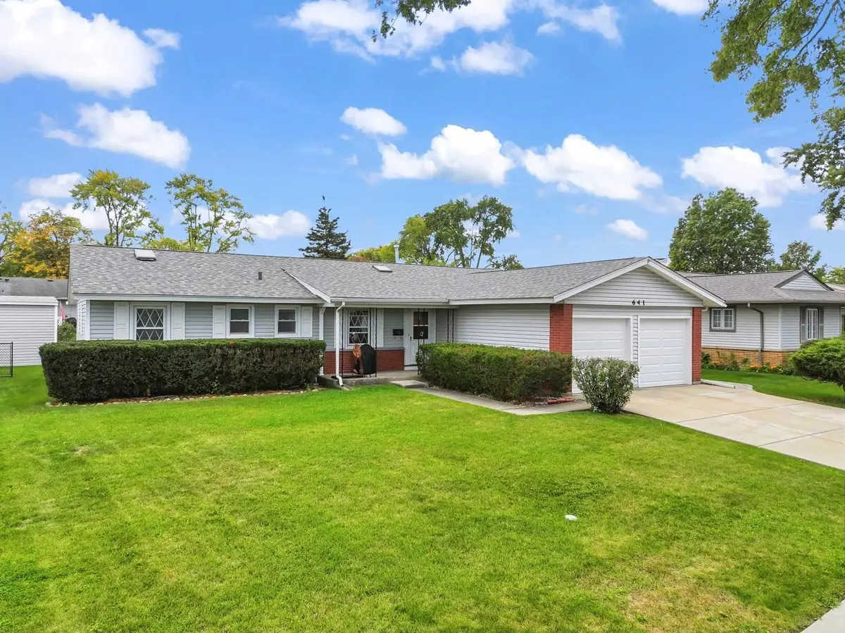 641 Clearmont Drive, Elk Grove Village, IL 60007 - #1