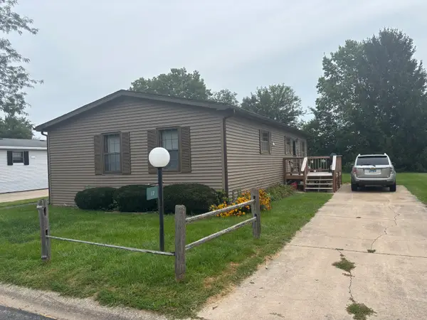 17 Cedar Lane, Sandwich, IL 60548