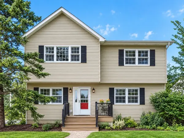 401 Division Street, St. Charles, IL 60174