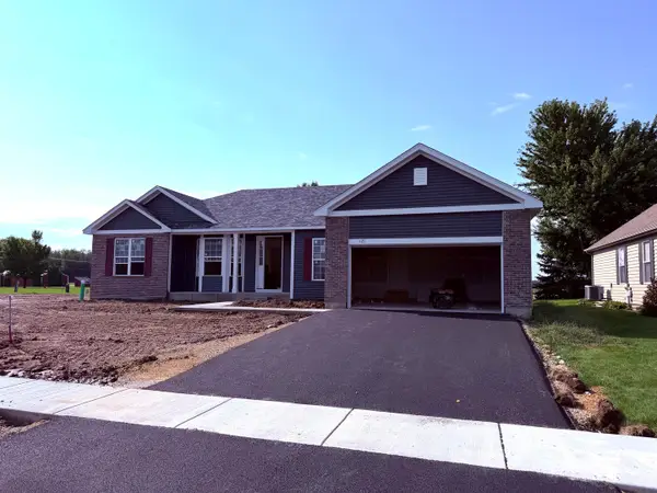 121 Dawson Creek Trail, Poplar Grove, IL 61065