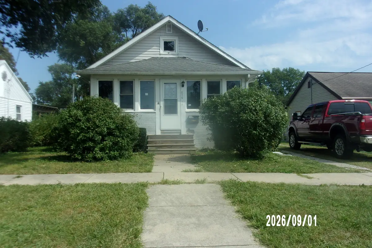 816 S Fifth Street S, Hoopeston, IL 60942 - #1