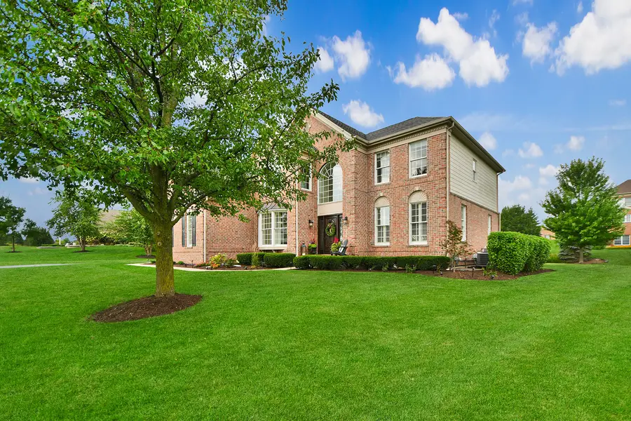 8 Prairie Landings Court, Hawthorn Woods, IL 60047 - #2
