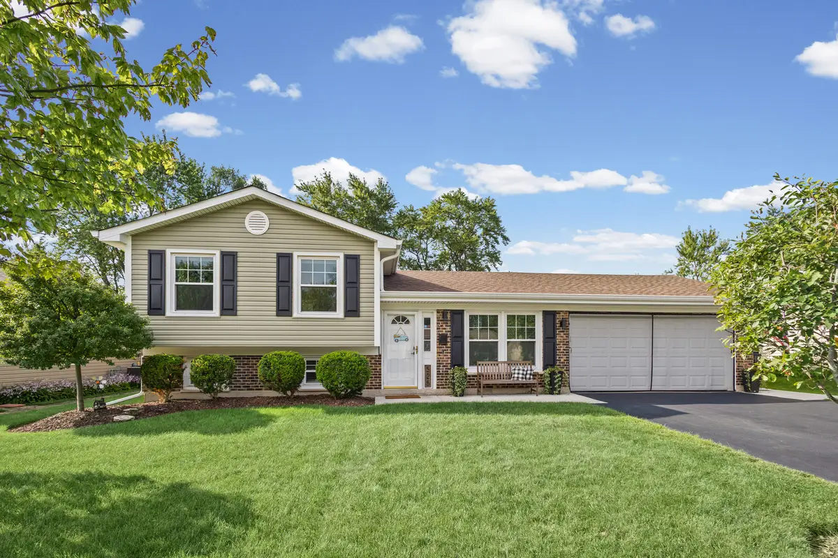 525 Ginger Trail, Lake Zurich, IL 60047 - #1