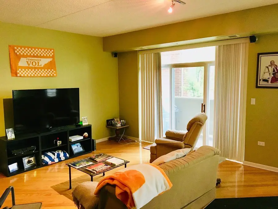77 N Quentin Road #202, Palatine, IL 60067 - #3