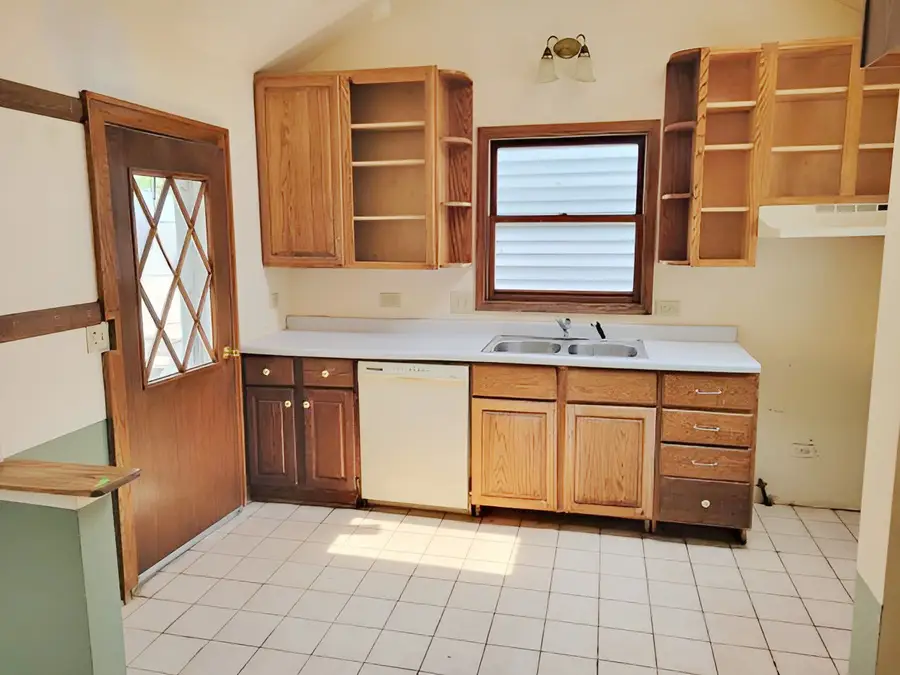 24857 W North Road, Lake Villa, IL 60046 - #2