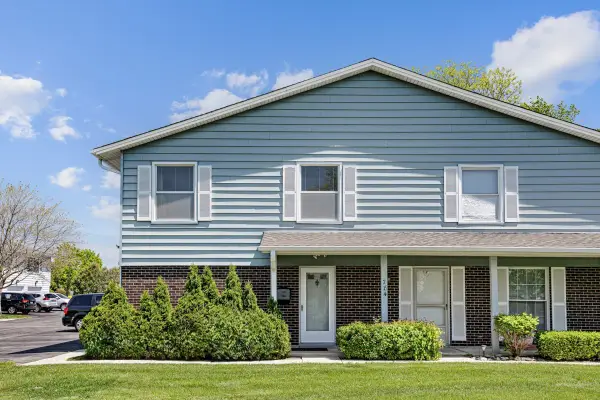784 Leicester Road #784, Elk Grove Village, IL 60007