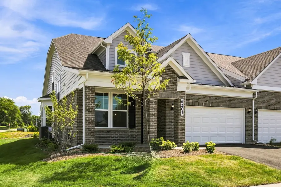 6201 Links Drive #24001, Woodridge, IL 60517 - #2