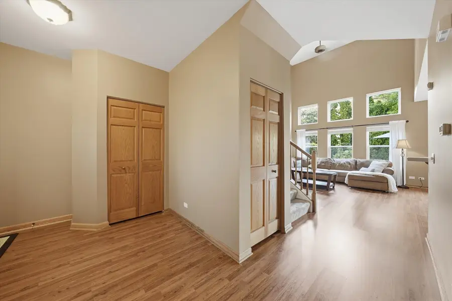 3250 Ronan Drive, Lake In The Hills, IL 60156 - #3