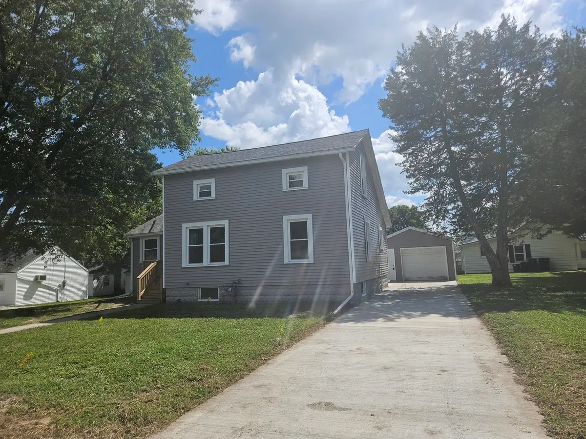 1211 W 5th Street, Rock Falls, IL 61071 - #1