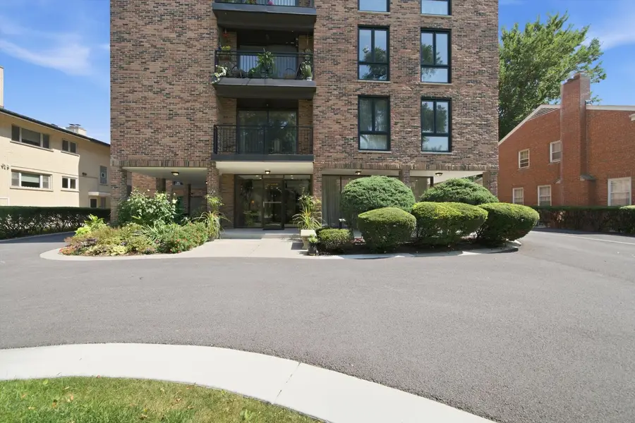 1417 Bonnie Brae Place #2A, River Forest, IL 60305 - #3