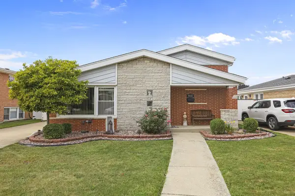 9232 Parkside Avenue, Oak Lawn, IL 60453