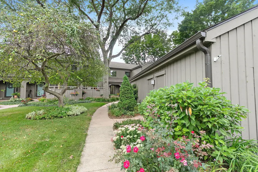 404 Shoreline Road #298, Lake Barrington, IL 60010 - #3