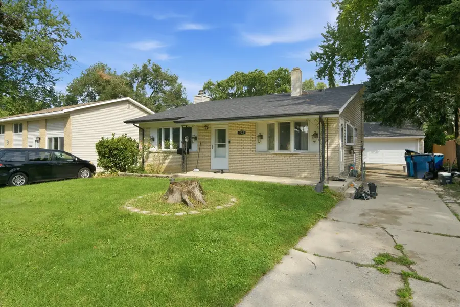 132 E Montana Avenue, Glendale Heights, IL 60139 - #2