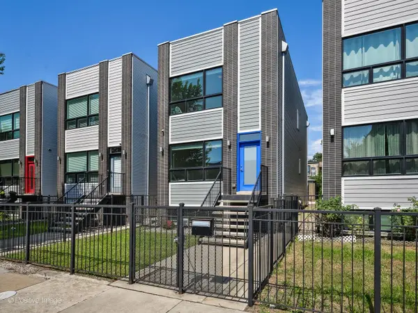 2544 W Warren Boulevard, Chicago, IL 60612