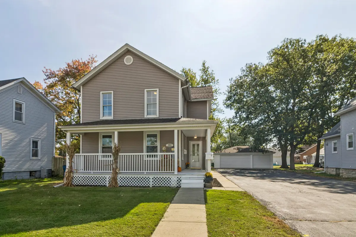 392 W Exchange Street, Crete, IL 60417 - #1
